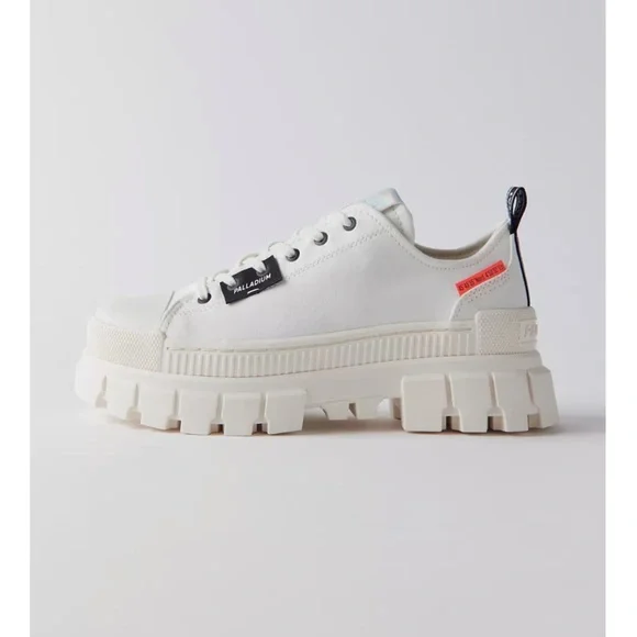 Palladium Women’s ‘Revolt LO TX’ Boots - Star White - Picture 3 of 8